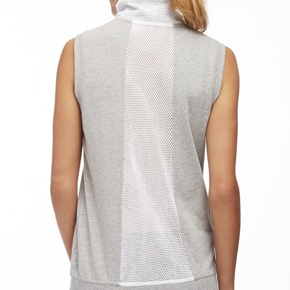 Fabletics Temecula grey mesh vest - Picture 3 of 8
